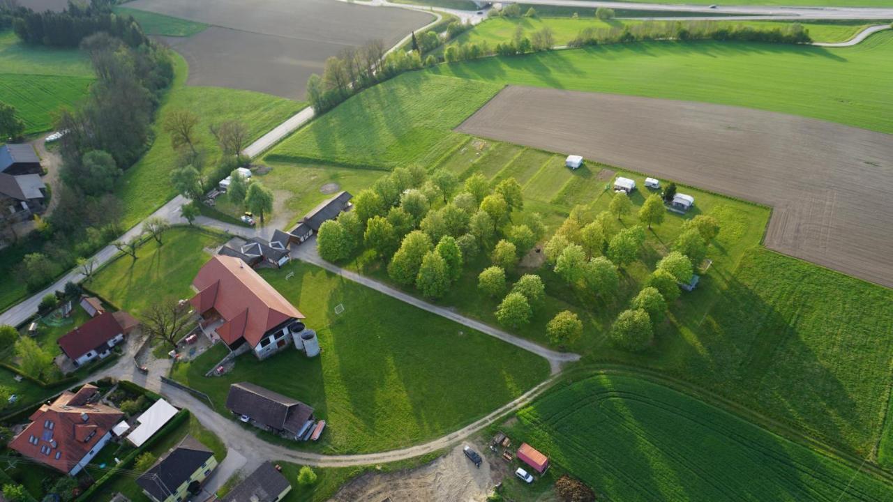 Stadl-Ferienwohnung Sankt Georgen am Längsee Exteriör bild